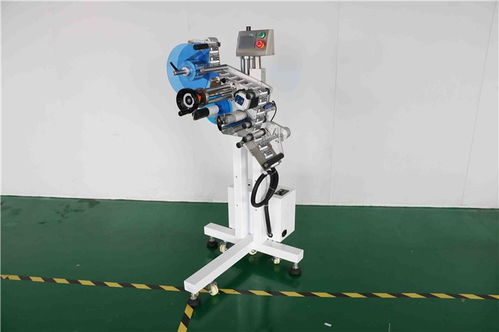 全自動多角瓶貼標機 恒譽機械以“無物不貼標”引領云南工業智能化